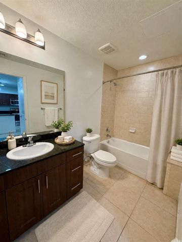 1590 Cameron Samuel Lane, West Palm Beach, FL 33401