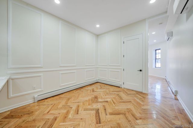 534 Kosciuszko Street, Brooklyn, NY 11221