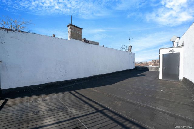 534 Kosciuszko Street, Brooklyn, NY 11221