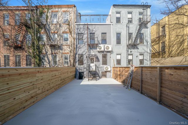 534 Kosciuszko Street, Brooklyn, NY 11221