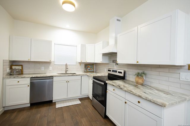 2215 Lake Louise, San Antonio, TX 78228