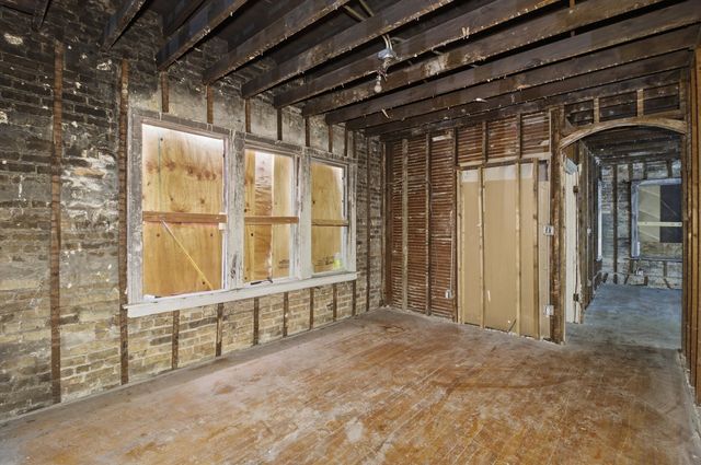 4745 W Ohio Street, Chicago, IL 60644