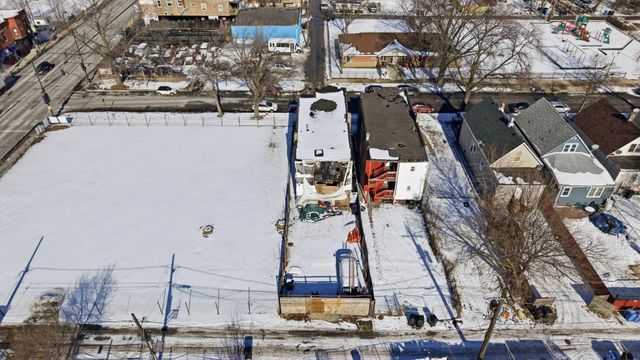 4745 W Ohio Street, Chicago, IL 60644