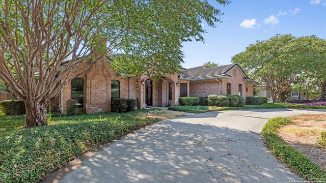 16 Thornhurst, San Antonio, TX 78218