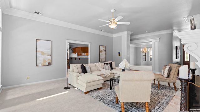 16 Thornhurst, San Antonio, TX 78218