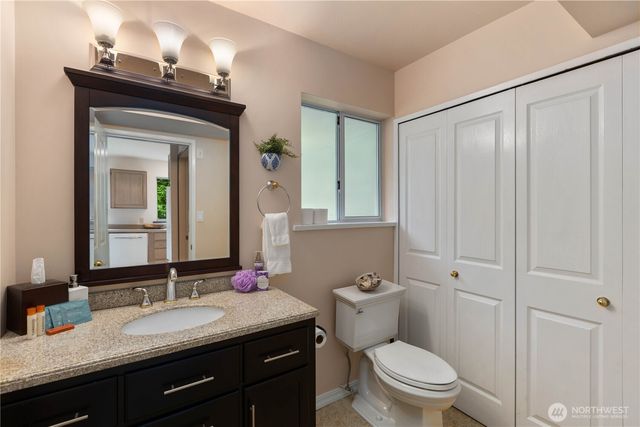 2944 Dogwood Terr, Lummi Island, WA 98262