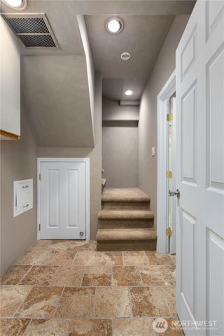 2944 Dogwood Terr, Lummi Island, WA 98262