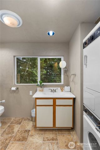 2944 Dogwood Terr, Lummi Island, WA 98262
