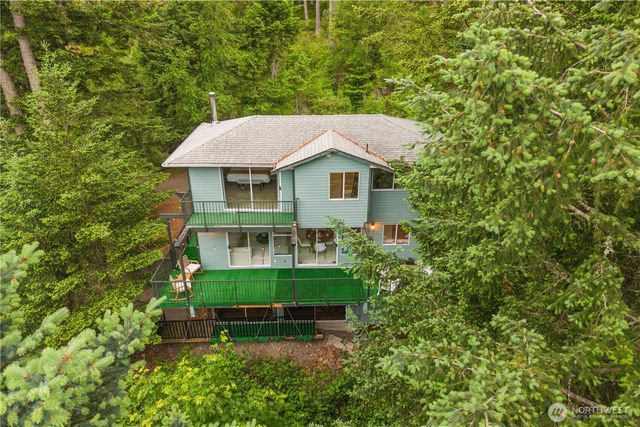 2944 Dogwood Terr, Lummi Island, WA 98262