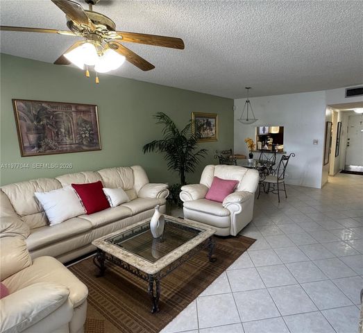 8330 Sands Point Blvd N208, Tamarac, FL 33321