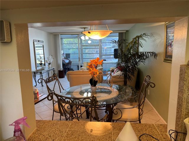 8330 Sands Point Blvd N208, Tamarac, FL 33321