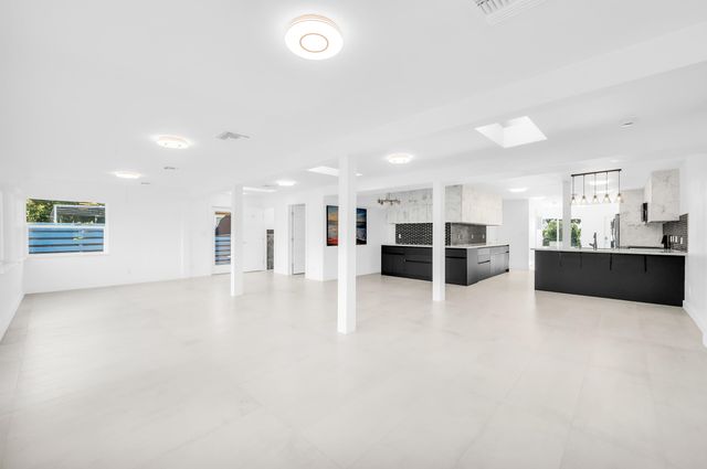 3470 NW 21st Avenue, Oakland Park, FL 33309