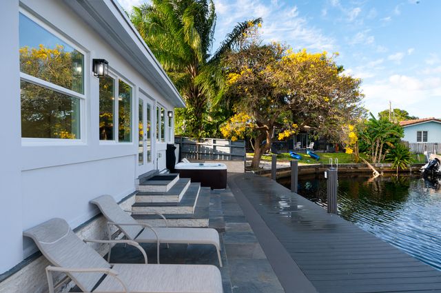 3470 NW 21st Avenue, Oakland Park, FL 33309