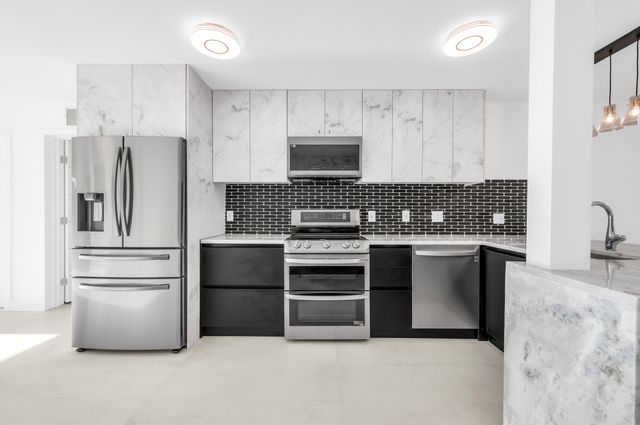 3470 NW 21st Avenue, Oakland Park, FL 33309