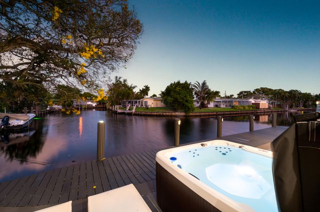 3470 NW 21st Avenue, Oakland Park, FL 33309