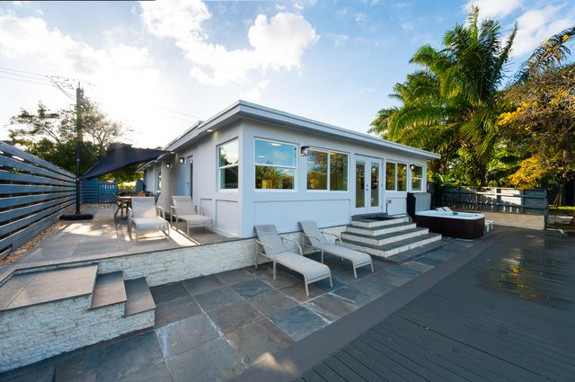 3470 NW 21st Avenue, Oakland Park, FL 33309