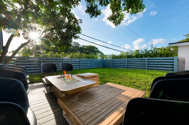 3470 NW 21st Avenue, Oakland Park, FL 33309