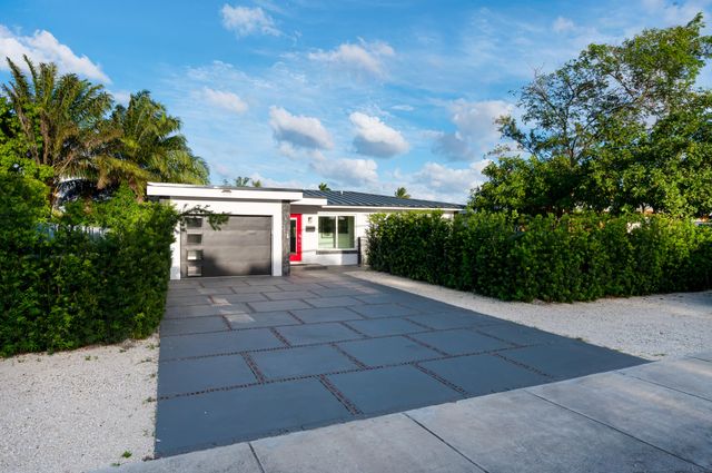 3470 NW 21st Avenue, Oakland Park, FL 33309