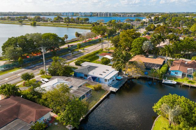 3470 NW 21st Avenue, Oakland Park, FL 33309