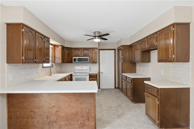 1800 Country Club Drive, Chillicothe, MO 64601