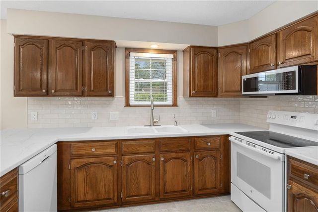 1800 Country Club Drive, Chillicothe, MO 64601