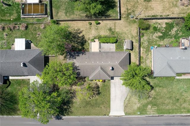 1800 Country Club Drive, Chillicothe, MO 64601