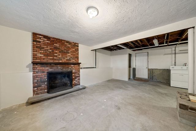 19 Rock Island Road, Quincy, MA 02169