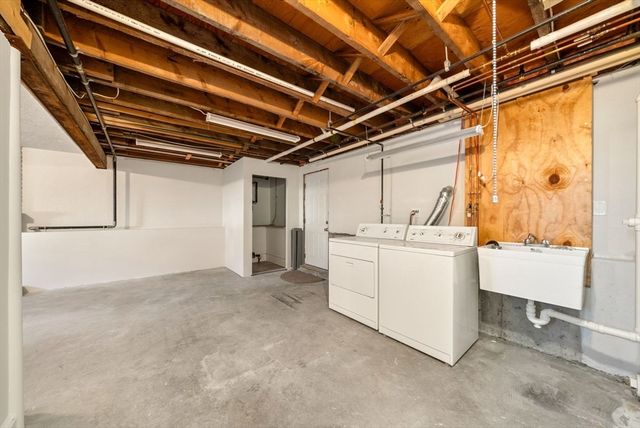 19 Rock Island Road, Quincy, MA 02169