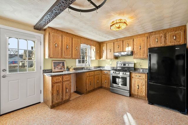 19 Rock Island Road, Quincy, MA 02169