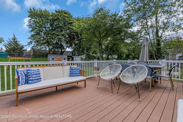 26 Hilltop Road, West Long Branch, NJ 07764