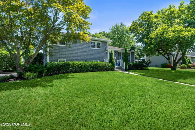 26 Hilltop Road, West Long Branch, NJ 07764