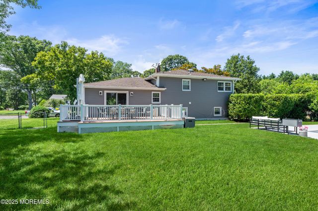 26 Hilltop Road, West Long Branch, NJ 07764