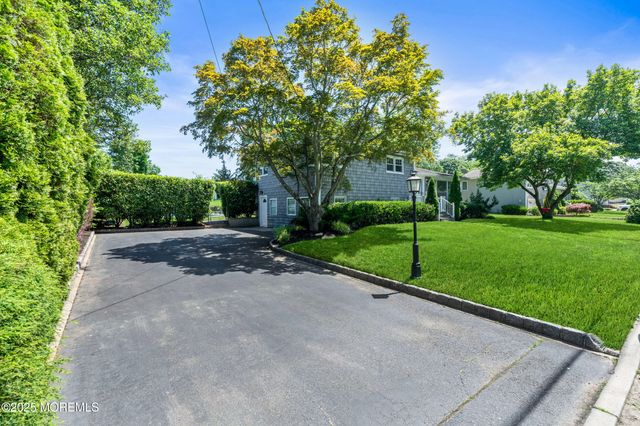 26 Hilltop Road, West Long Branch, NJ 07764