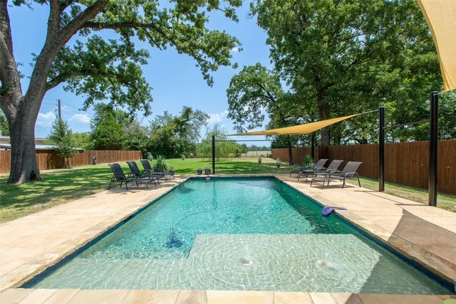 116 Pauline Road, Mabank, TX 75156