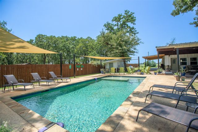 116 Pauline Road, Mabank, TX 75156