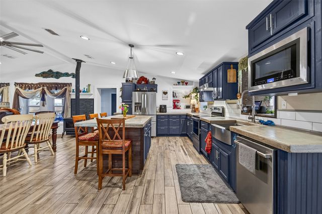 116 Pauline Road, Mabank, TX 75156