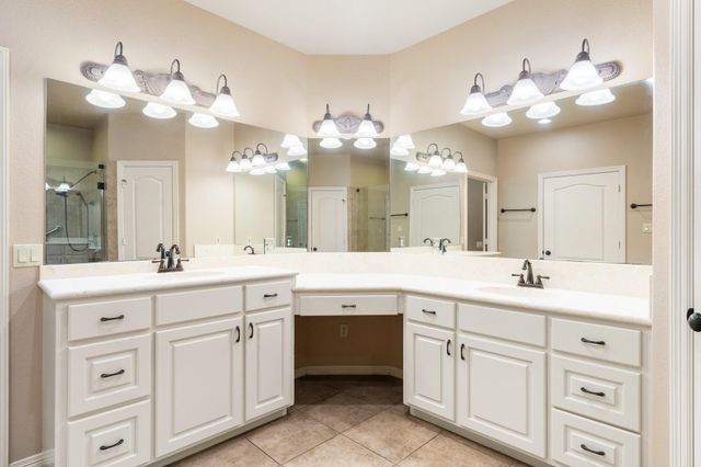 13727 Fountainview Drive, Montgomery, TX 77356