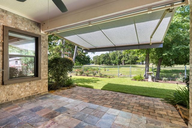 13727 Fountainview Drive, Montgomery, TX 77356