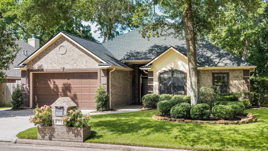 13727 Fountainview Drive, Montgomery, TX 77356
