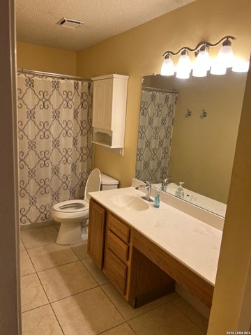 16522 EAGLE CROSS DR, San Antonio, TX 78247