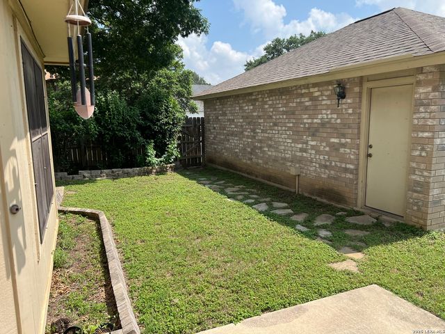 16522 EAGLE CROSS DR, San Antonio, TX 78247