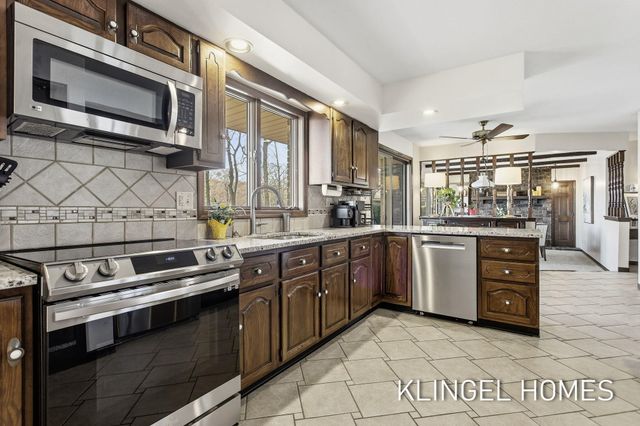 19094 Walden Drive, Spring Lake Twp, MI 49456