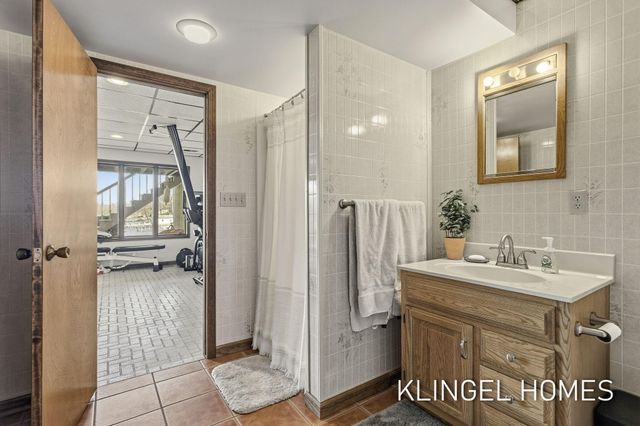 19094 Walden Drive, Spring Lake Twp, MI 49456