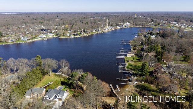 19094 Walden Drive, Spring Lake Twp, MI 49456