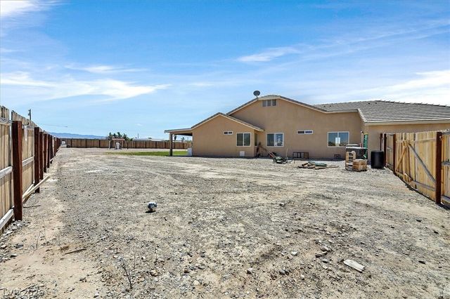 6431 Willow Tree Court, Pahrump, NV 89061