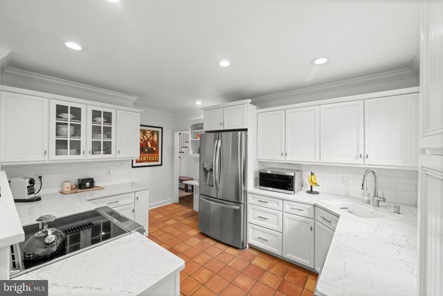 141 SPROUL RD, Villanova, PA 19085