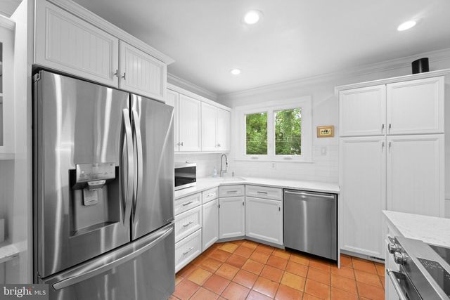 141 SPROUL RD, Villanova, PA 19085