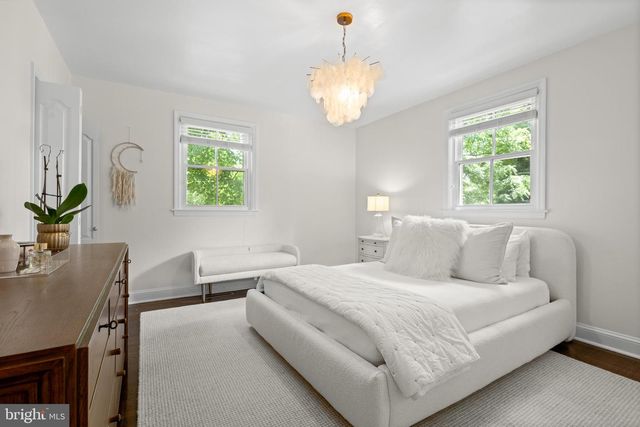 141 SPROUL RD, Villanova, PA 19085