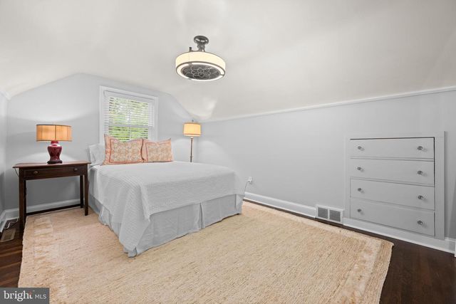 141 SPROUL RD, Villanova, PA 19085