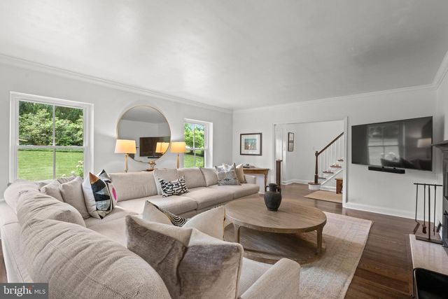 141 SPROUL RD, Villanova, PA 19085